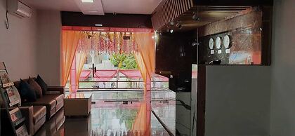 Hotel Dimant Inn