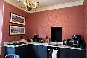Kendal - Gothic Hall - Luxury Rooms or Apartment