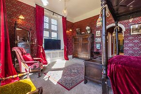 Kendal - Gothic Hall - Luxury Rooms or Apartment