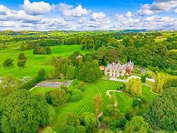 Kendal - Gothic Hall - Luxury Rooms or Apartment