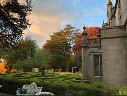 Kendal - Gothic Hall - Luxury Rooms or Apartment
