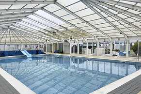 Caravan - Sleeps 8 - Pets Ok - Parking