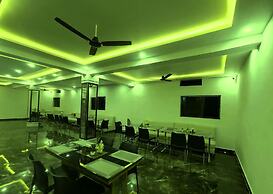 SHREE SIDDHI VINAYAK HOTEL & RESTAURANT