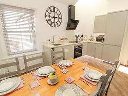 Lakes View Apartment 3
