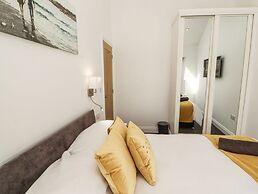Lakes View Apartment 2
