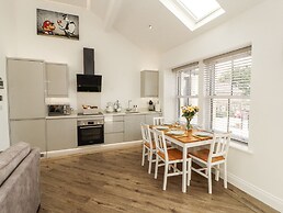 Lakes View Apartment 2