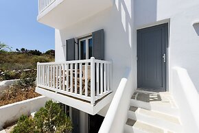 Phaedrus Living: Paros Cycladic Residences 11