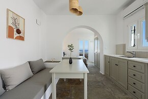 Phaedrus Living: Paros Cycladic Residences 11