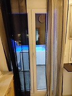 Anchor Suites