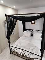 Anchor Suites