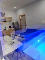 Anchor Suites