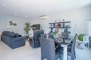 Villa in Empuriabrava With Private Pool