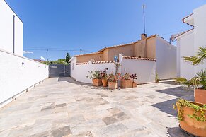 Villa in Empuriabrava With Private Pool