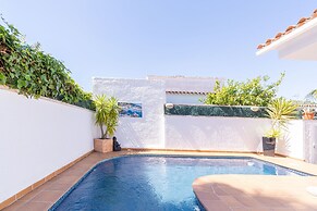 Villa in Empuriabrava With Private Pool