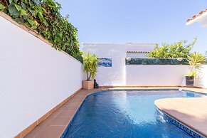 Villa in Empuriabrava With Private Pool