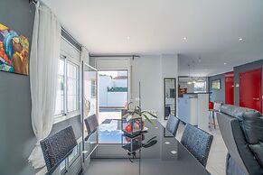 Villa in Empuriabrava With Private Pool