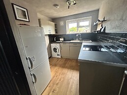 Cosy Chichester Apartment