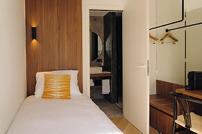 Door9