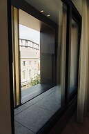 Door9