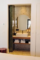 Door9