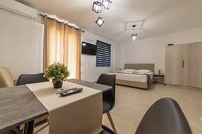 NS Apartments Nydri