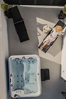 Noma Suites Tolo