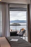 Noma Suites Tolo