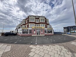 Pleasure Beach Hotel by OYO