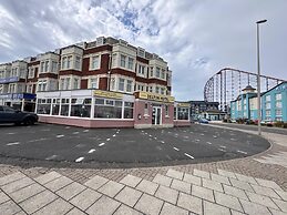 Pleasure Beach Hotel by OYO