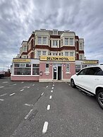Pleasure Beach Hotel by OYO