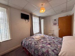 Pleasure Beach Hotel by OYO