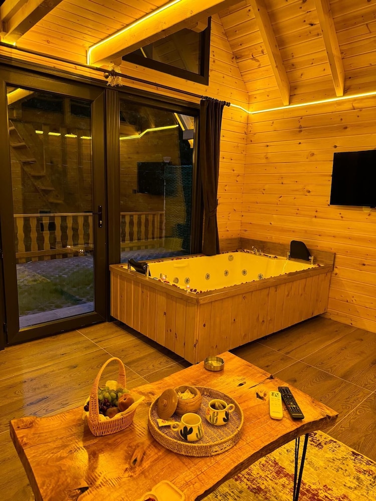 Dere Ağzı Tatil Köyü