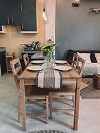 2BR Laid Back Apartment, Near Beach