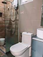 2BR Laid Back Apartment, Near Beach