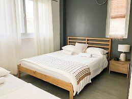 2BR Laid Back Apartment, Near Beach