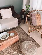 2BR Laid Back Apartment, Near Beach