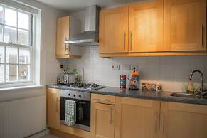 3BR Tower Bridge Parking WiFi