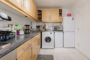 3BR Tower Bridge Parking WiFi