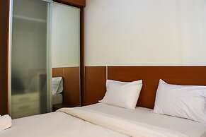 Strategic 2Br At Maple Park Sunter Apartment
