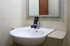 Strategic 2Br At Maple Park Sunter Apartment