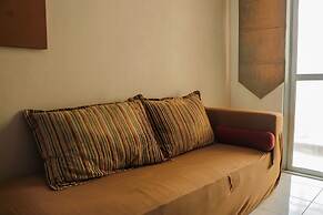 Strategic 2Br At Maple Park Sunter Apartment