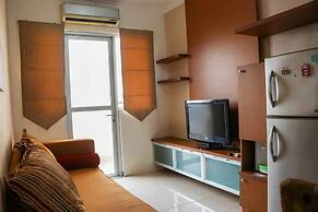Strategic 2Br At Maple Park Sunter Apartment