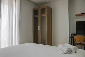 Fancy And Nice Studio Room At West Vista Apartment