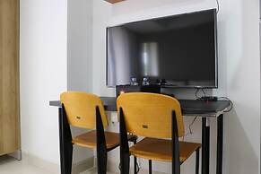 Fancy And Nice Studio Room At West Vista Apartment