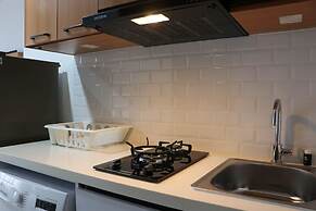 Fancy And Nice Studio Room At West Vista Apartment