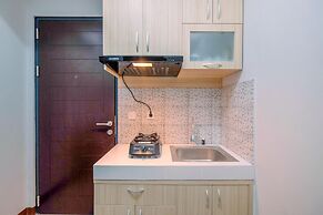 Comfort 1Br At Royal Heights Apartment