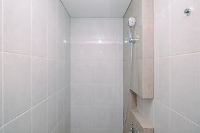 Comfort 1Br At Royal Heights Apartment