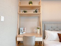 Nice And Elegant Studio At Bintaro Embarcadero Apartment