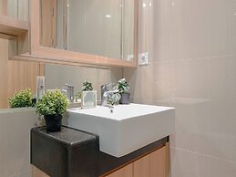 Nice And Elegant Studio At Bintaro Embarcadero Apartment
