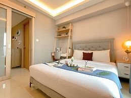 Nice And Elegant Studio At Bintaro Embarcadero Apartment